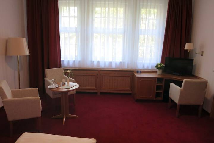 Room 10 of 35