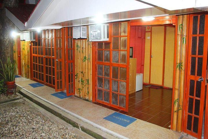 Room 2 of 6