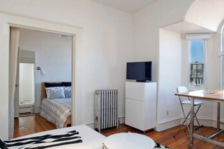 Room 21 of 63