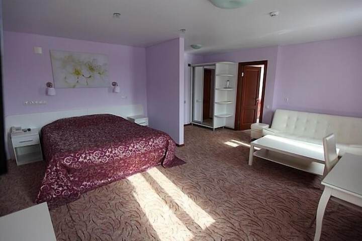 Room 53 of 93