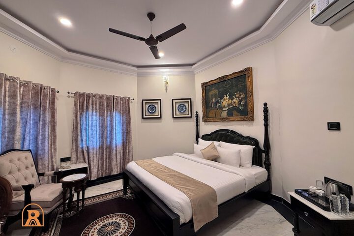 Room 42 of 97