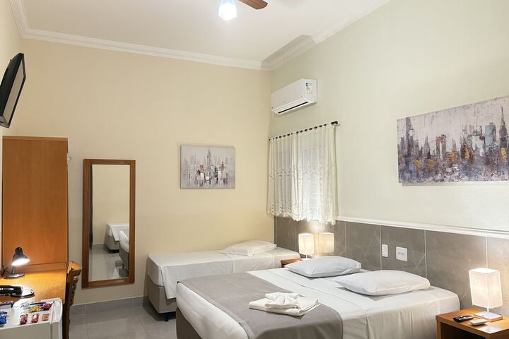 Room 16 of 68