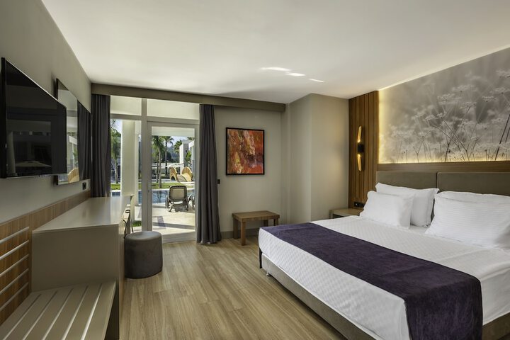 Room 15 of 103