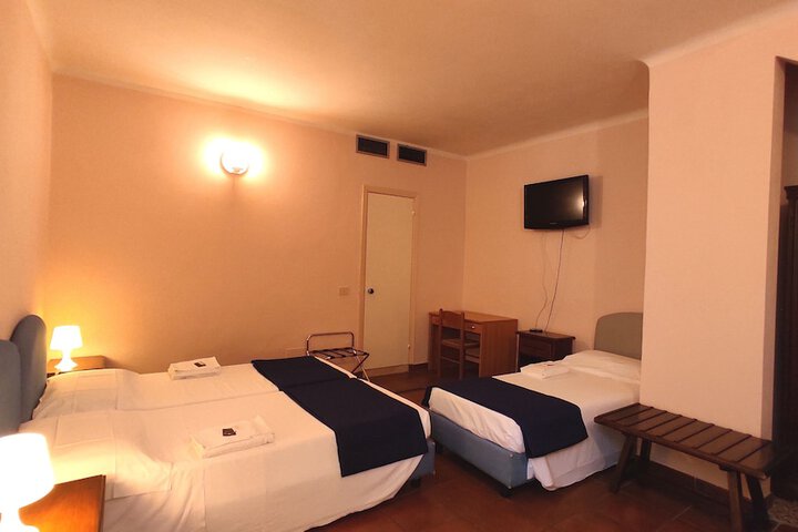 Room 15 of 52