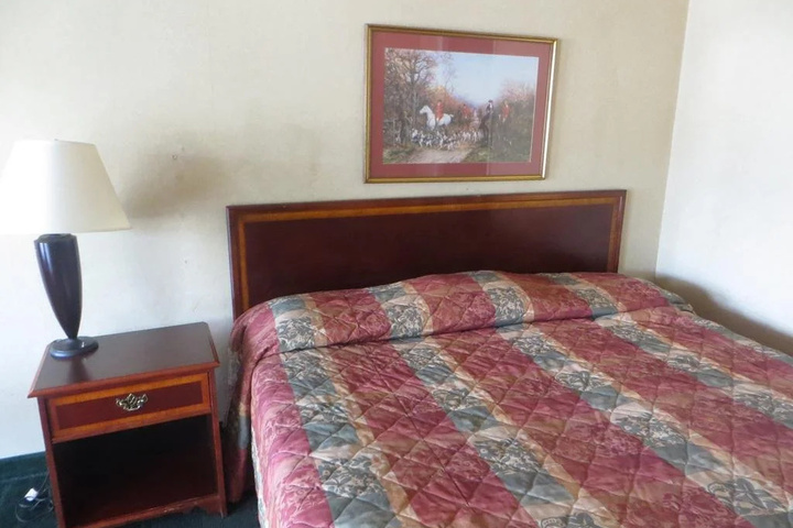 Room 3 of 11