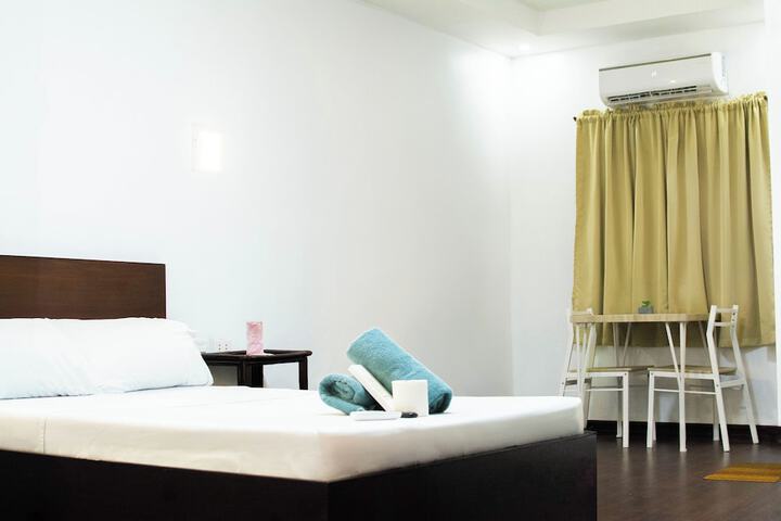 Room 3 of 36