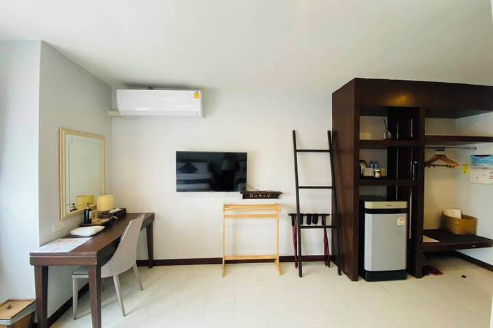 Room 129 of 211