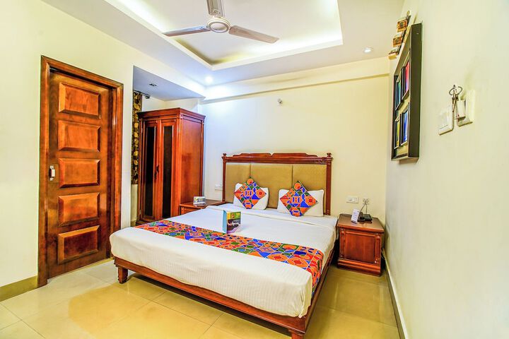 Room 16 of 22