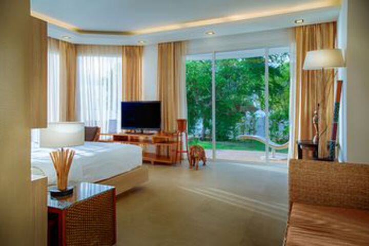 Room 27 of 103