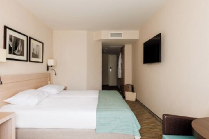 Room 7 of 39