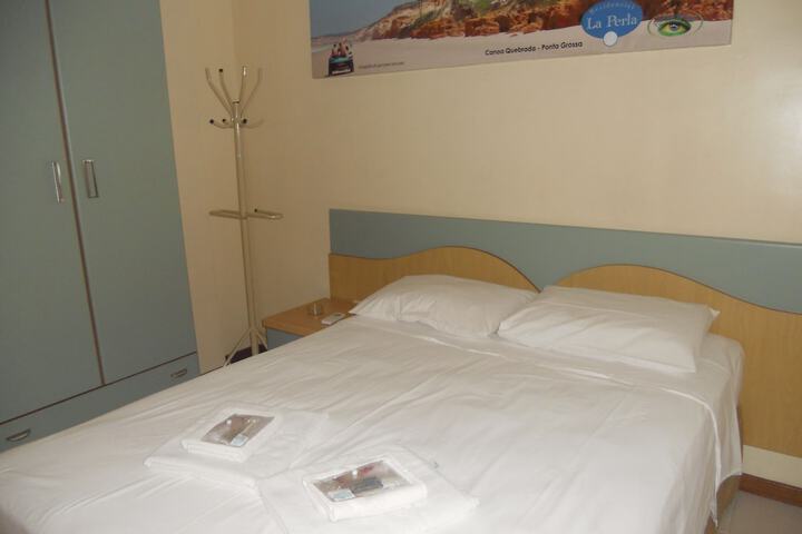 Room 5 of 80