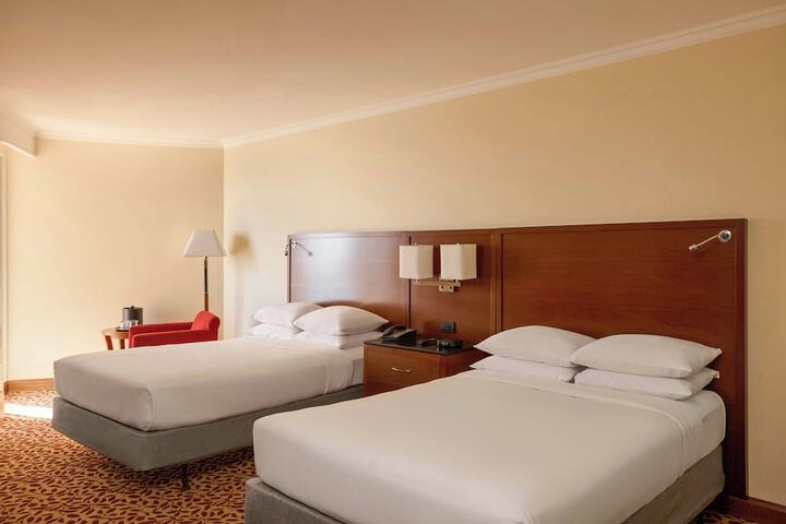 Room 30 of 153