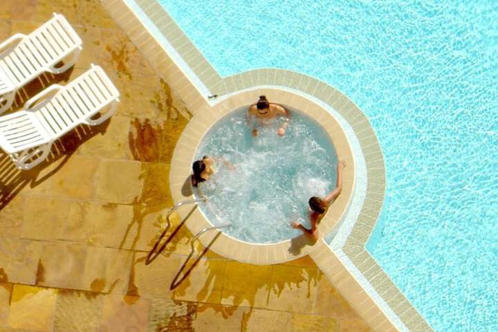 Pool 33 of 55