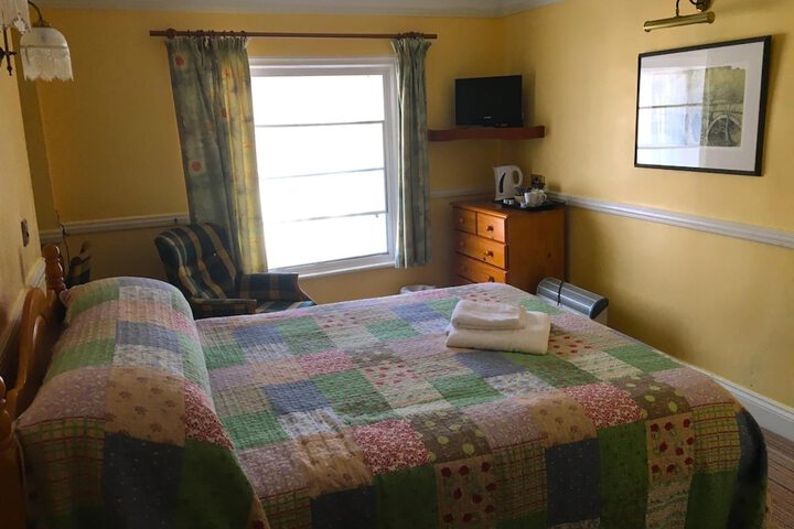 Room 18 of 43