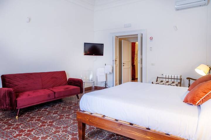 Room 13 of 53