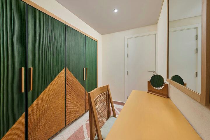 Room 34 of 120