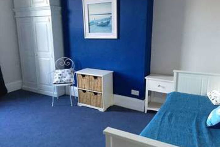 Room 19 of 28