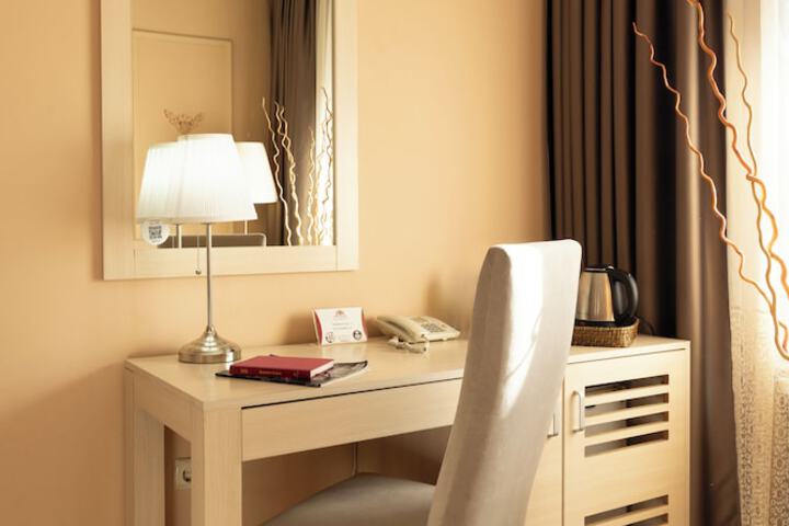 Room 18 of 36