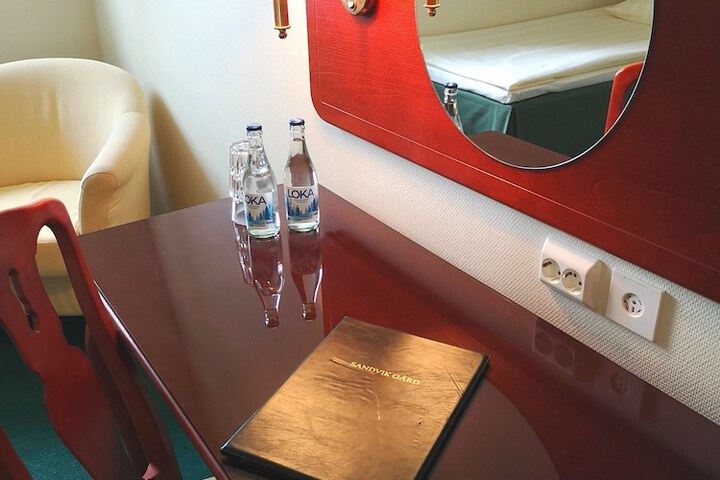 Room 26 of 27