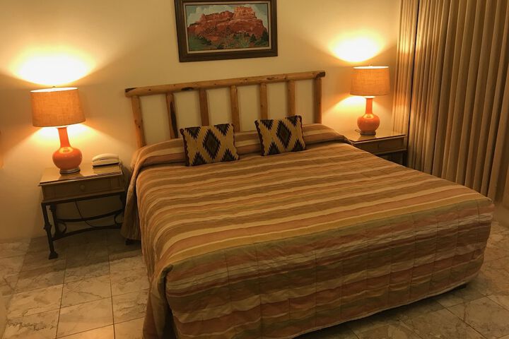 Room 8 of 60