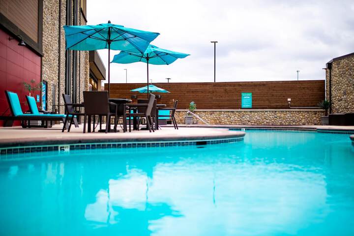 Pool 49 of 108