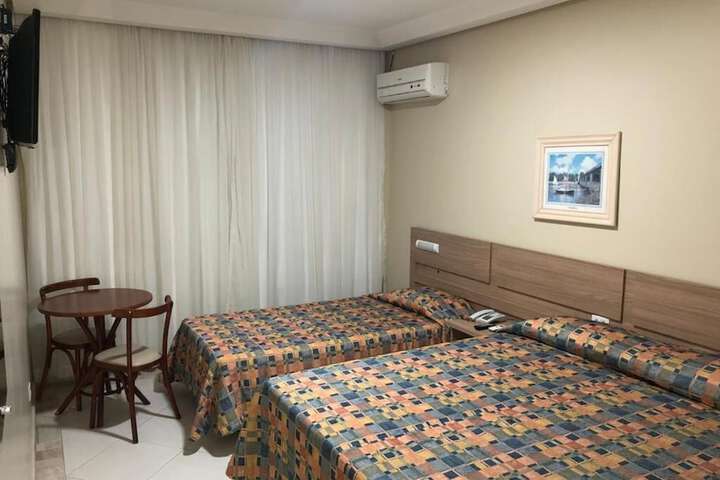 Room 19 of 80