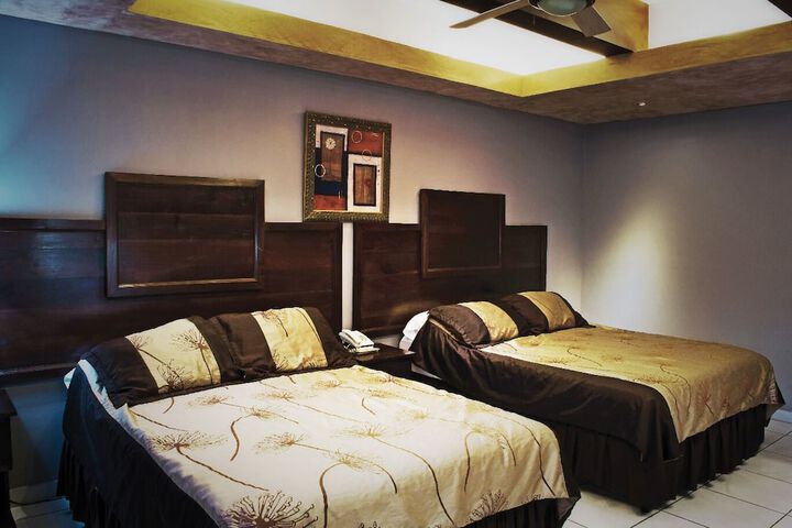 Room 4 of 28