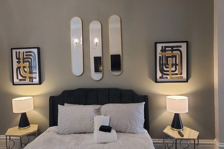 Room 18 of 181