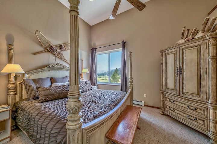Room 40 of 190