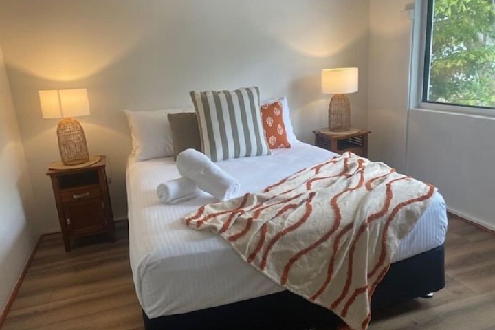Room 40 of 65