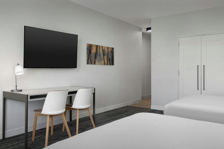 Room 7 of 51