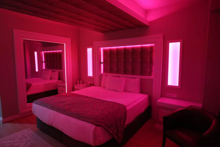 Room 5 of 44