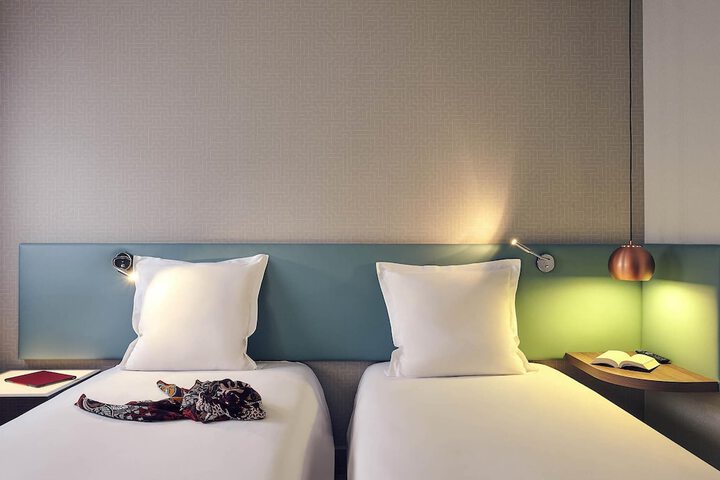 Room 7 of 26