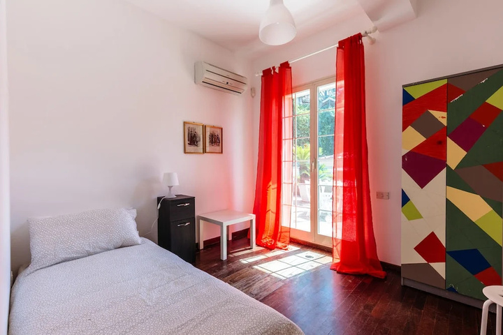 Room 3 of 15