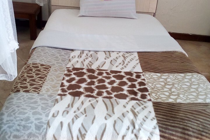 Room 8 of 34