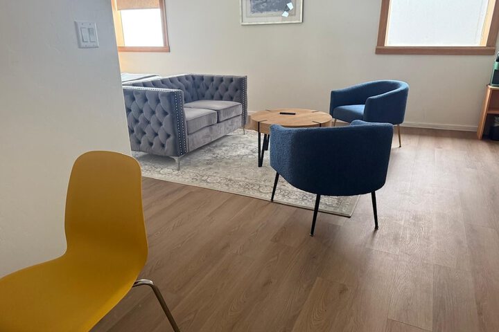 Room 20 of 153
