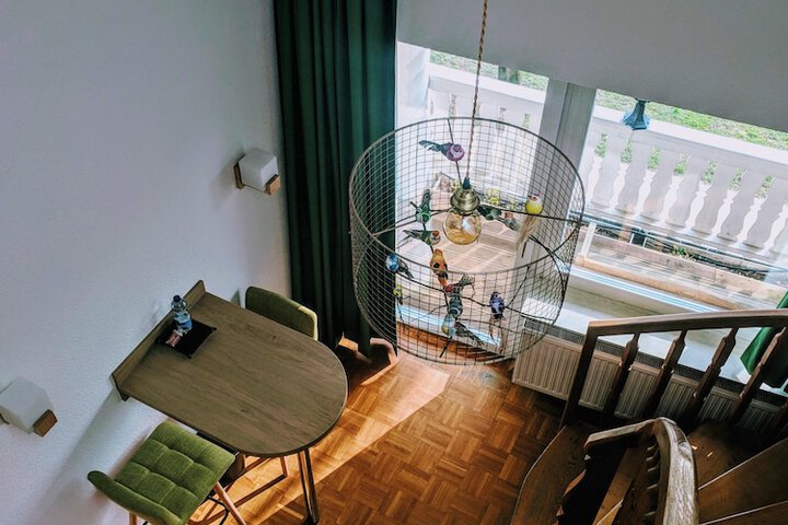 Room 15 of 27