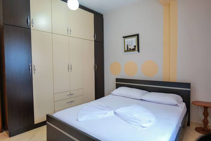 Room 2 of 23
