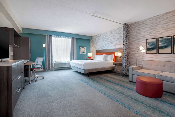 Room 10 of 37
