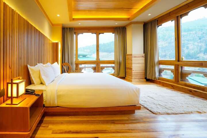 Room 8 of 23
