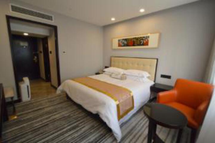 Room 19 of 21