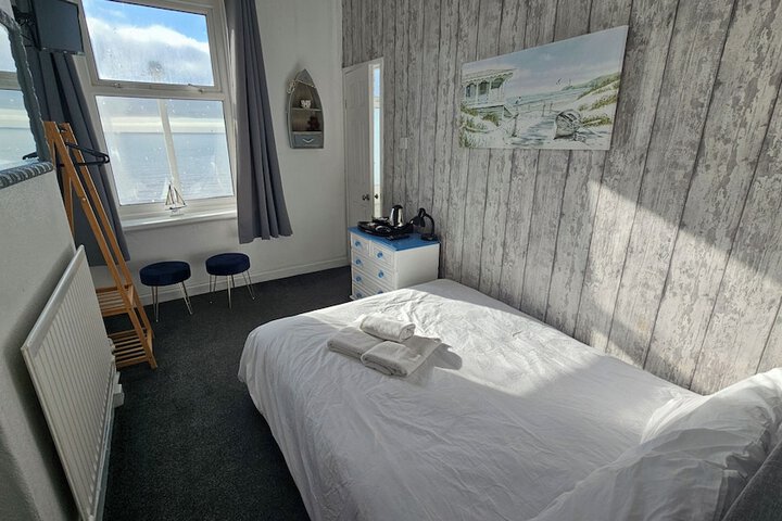 Room 15 of 51