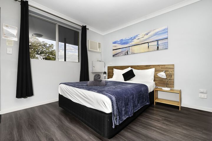 Room 5 of 31