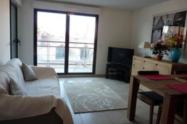 Room 28 of 32