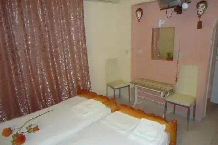 Room 2 of 18