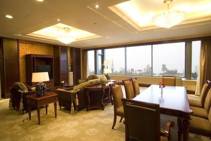 Room 25 of 45