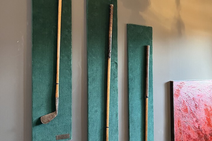 Hotel 4 of 104