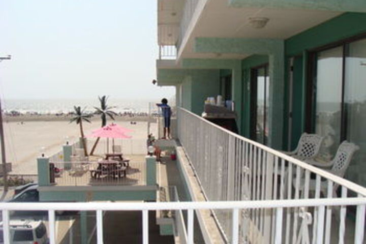 Terrace/Patio 7 of 123