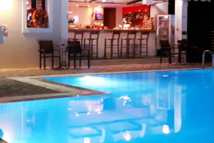 Pool 9 of 21