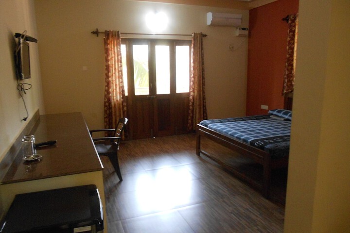 Room 2 of 31